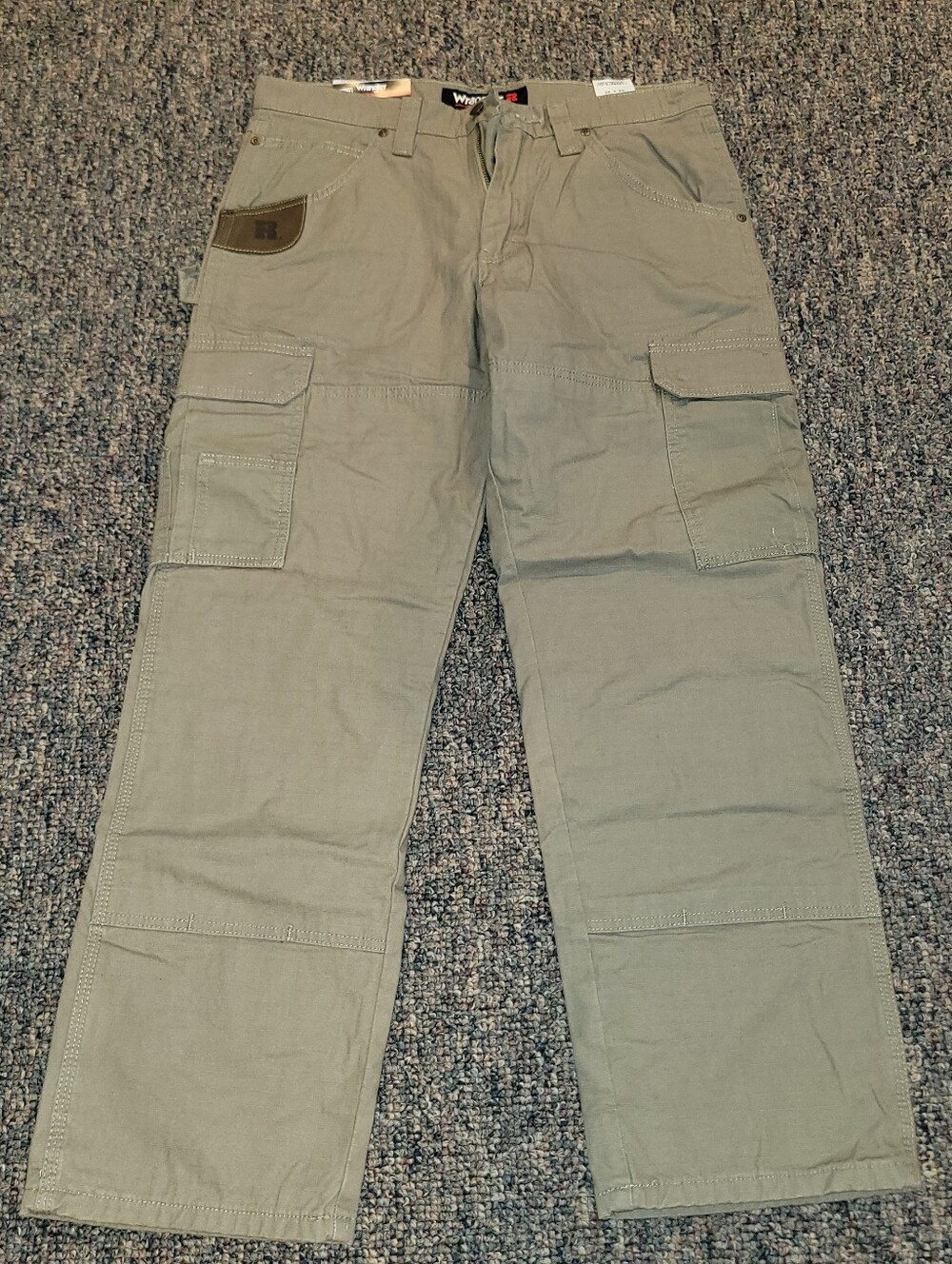 Wrangler Men’s Olive/dark Khaki Cargo Pants